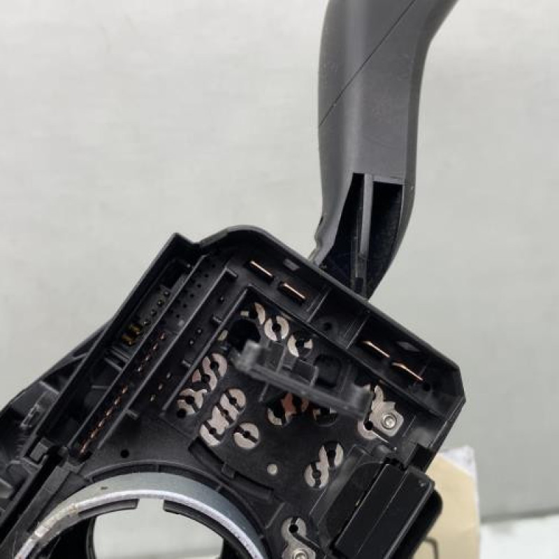 Com (Bloc Contacteur Tournant+Commodo Essuie Glace+Commodo Phare) SEAT IBIZA 3 Photo n°5