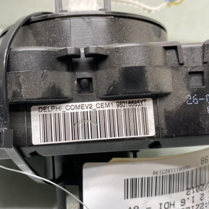 Com (Bloc Contacteur Tournant+Commodo Essuie Glace+Commodo Phare) PEUGEOT 308 1 Photo n°5