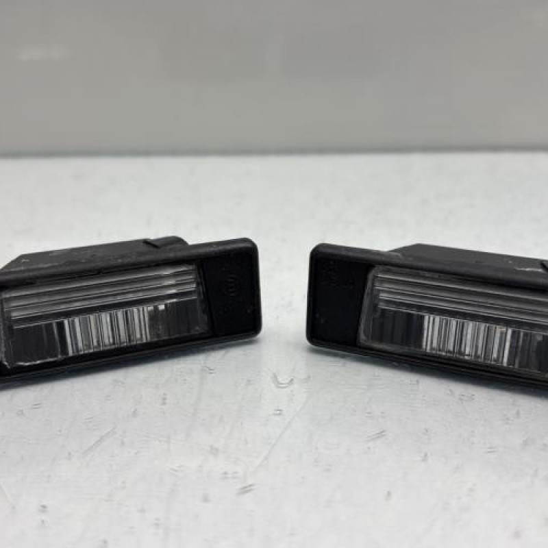 Eclairage de plaque NISSAN QASHQAI 1 Photo n°1