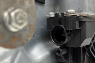 Leve vitre electrique avant droit NISSAN QASHQAI 1