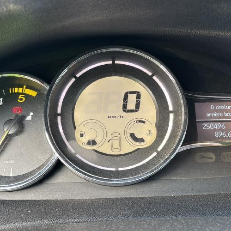 Poignee porte avant gauche RENAULT MEGANE 3 Photo n°20