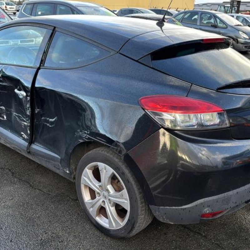 Boitier air bag RENAULT MEGANE 3 Photo n°8