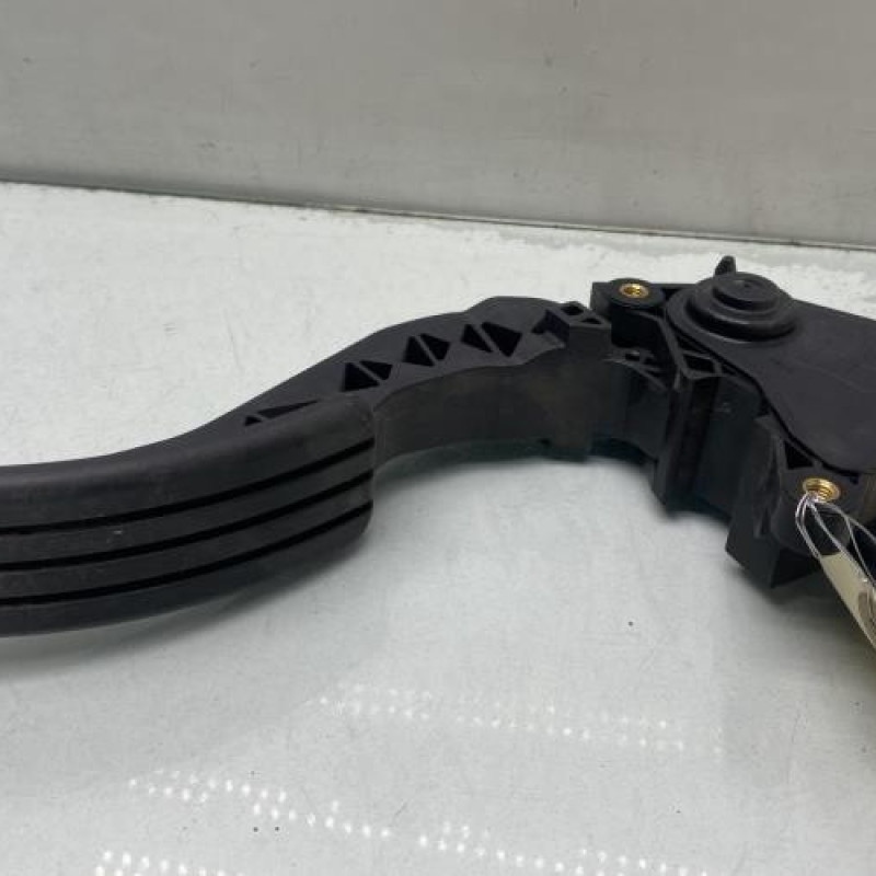 Pedale d'accelerateur RENAULT MEGANE 3 Photo n°1