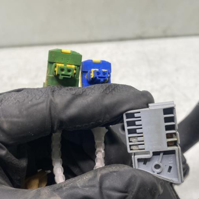 Com (Bloc Contacteur Tournant+Commodo Essuie Glace+Commodo Phare) PEUGEOT 206 Photo n°8