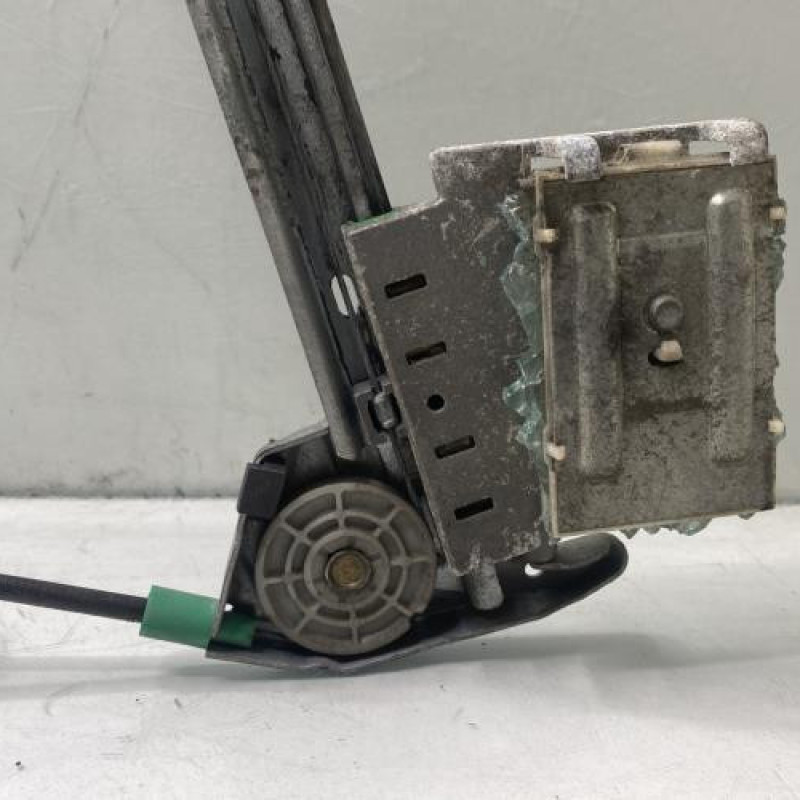 Leve vitre electrique avant droit PEUGEOT 206 Photo n°9