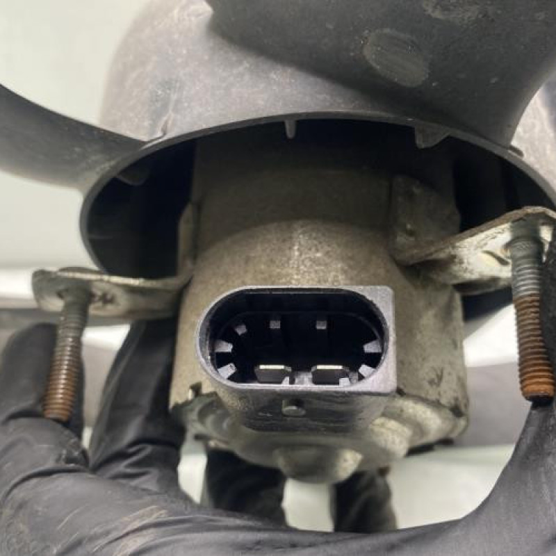 Moto ventilateur radiateur PEUGEOT 206 Photo n°3