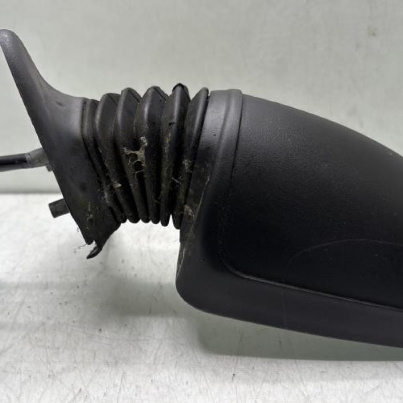 Retroviseur gauche PEUGEOT 205 Photo n°3