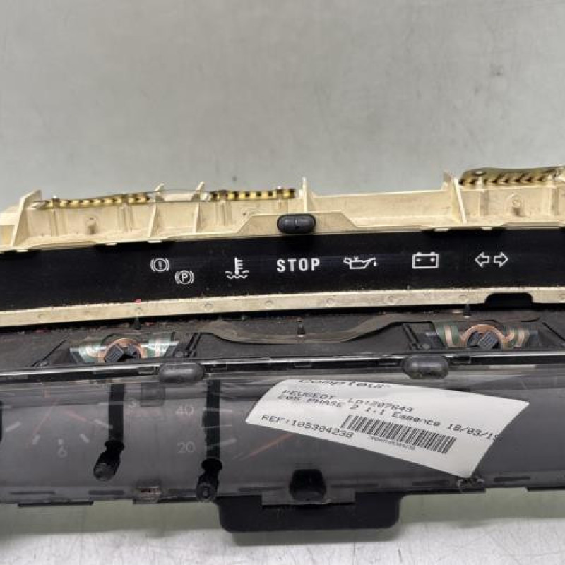 Compteur PEUGEOT 205 Photo n°2