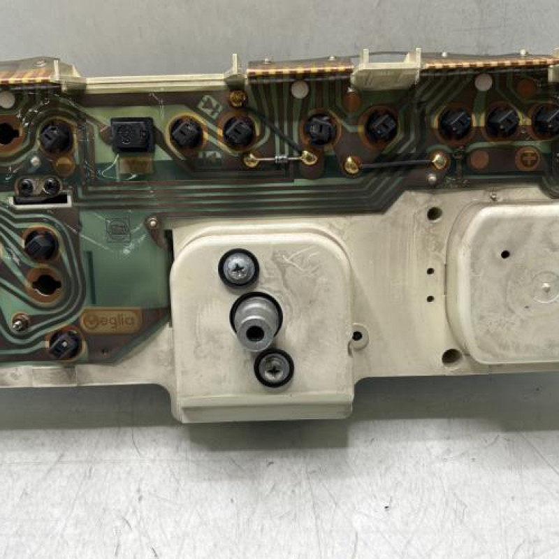 Compteur PEUGEOT 205 Photo n°3