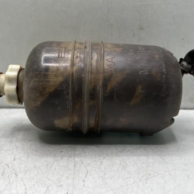Vase d'expansion PEUGEOT 205 Photo n°1