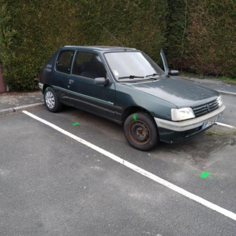 Vase d'expansion PEUGEOT 205 Photo n°9