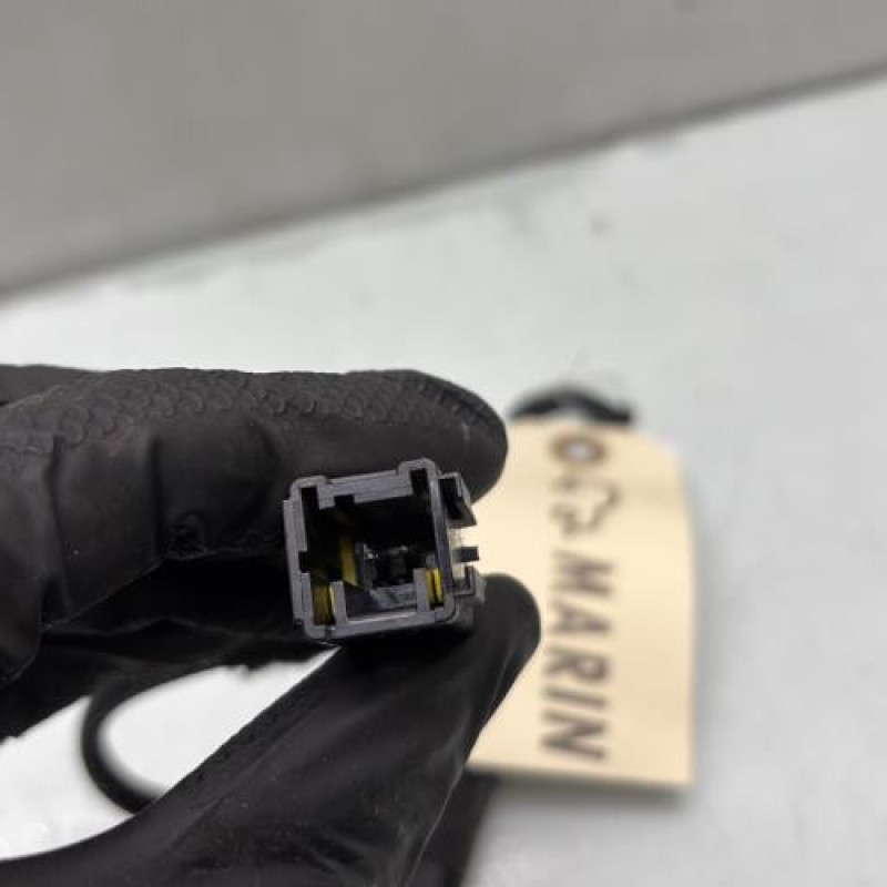 Attache ceinture avant gauche OPEL CORSA F Photo n°3