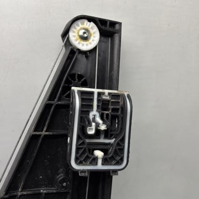 Leve vitre electrique avant gauche OPEL CORSA F Photo n°2