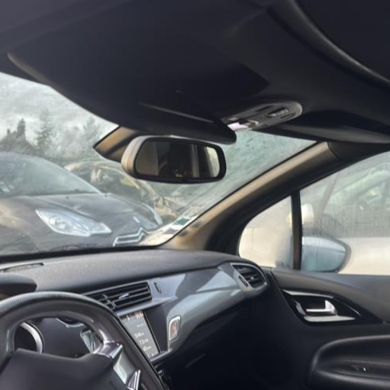 Porte avant gauche CITROEN DS3 Photo n°18