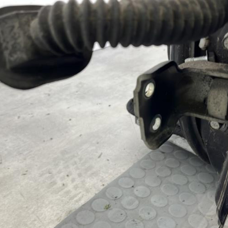 Porte avant gauche SUZUKI SWIFT 3 Photo n°4