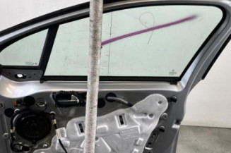 Porte avant droit PEUGEOT 208 1