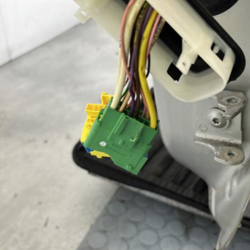 Porte avant gauche PEUGEOT 208 1 Photo n°6