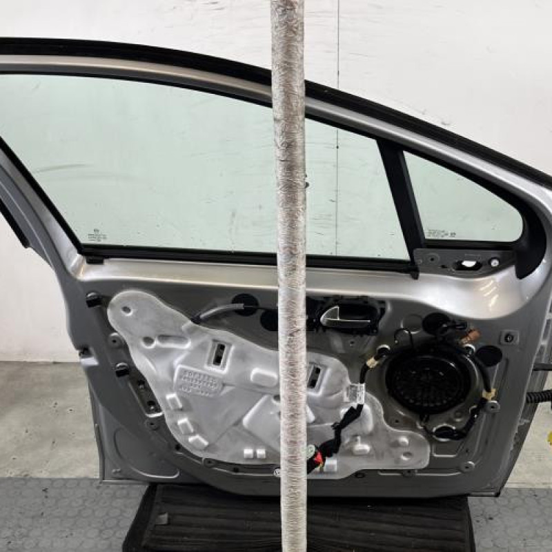 Porte avant gauche PEUGEOT 208 1 Photo n°7