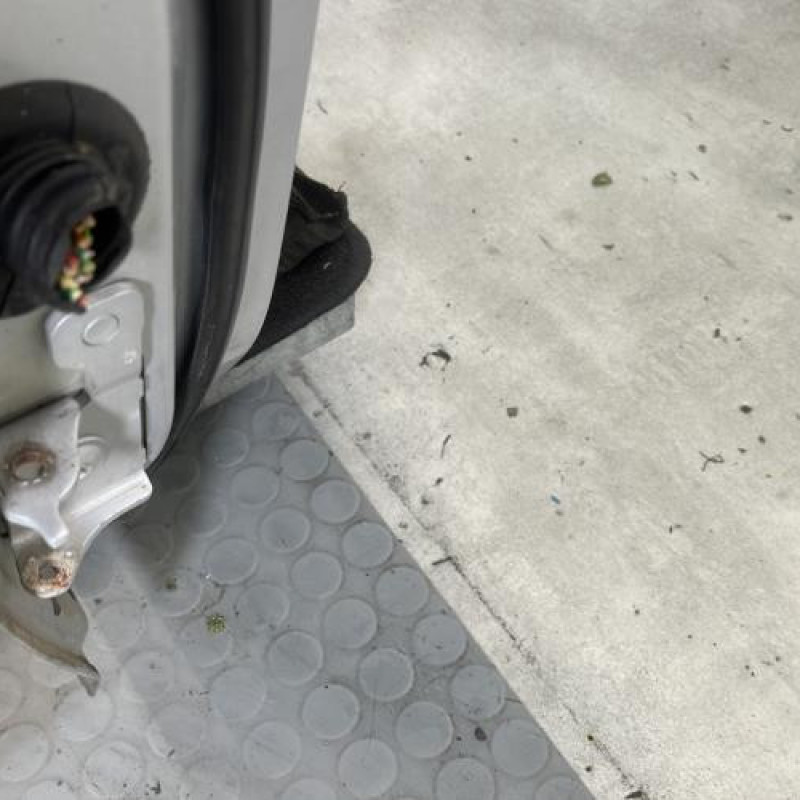 Porte avant droit PEUGEOT 308 1 Photo n°7