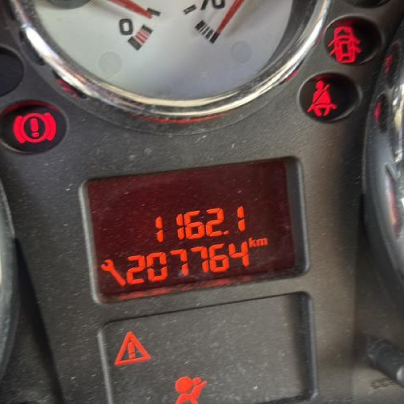 Vase de lave glace PEUGEOT 207 Photo n°20