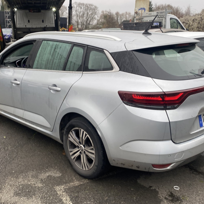 RENAULT MEGANE 4 PHASE 2 BREAK 1.5 BLUE DCI - 8V TURBO Photo n°4