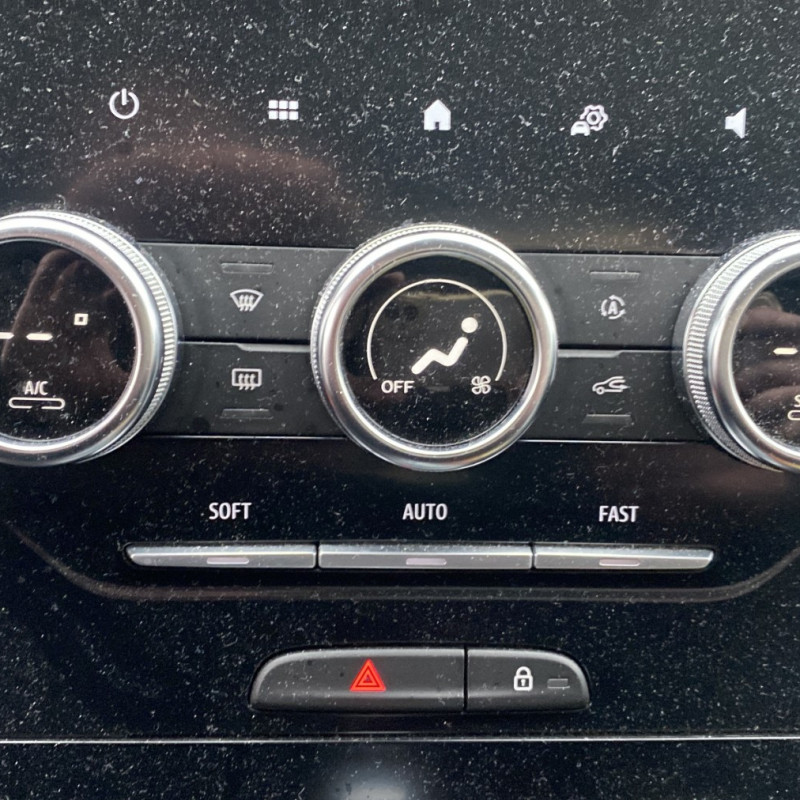 RENAULT MEGANE 4 PHASE 2 BREAK 1.5 BLUE DCI - 8V TURBO Photo n°9