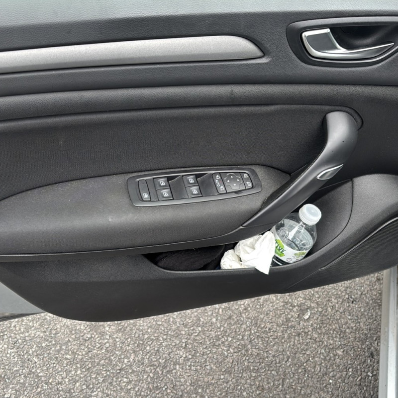 RENAULT MEGANE 4 PHASE 2 BREAK 1.5 BLUE DCI - 8V TURBO Photo n°15