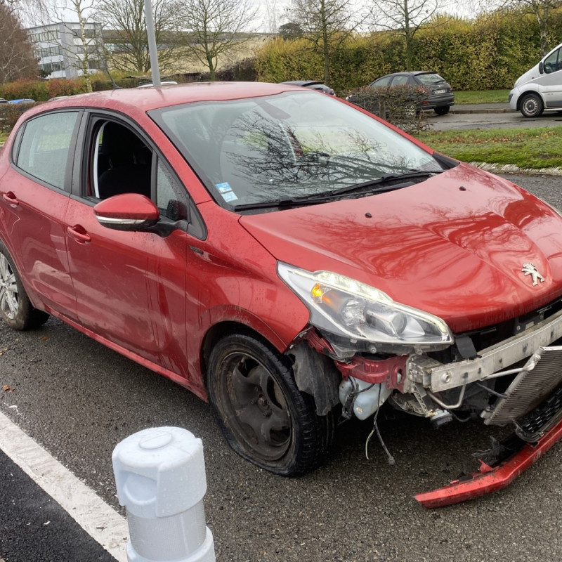 PEUGEOT 208 1 PHASE 2 1.2 VTI - 12V Photo n°2