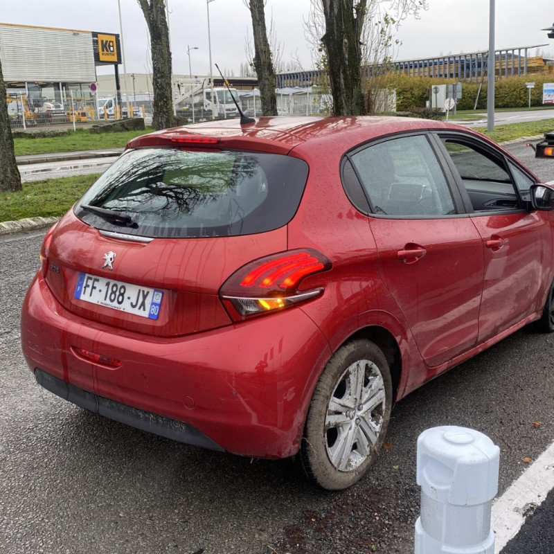 PEUGEOT 208 1 PHASE 2 1.2 VTI - 12V Photo n°3