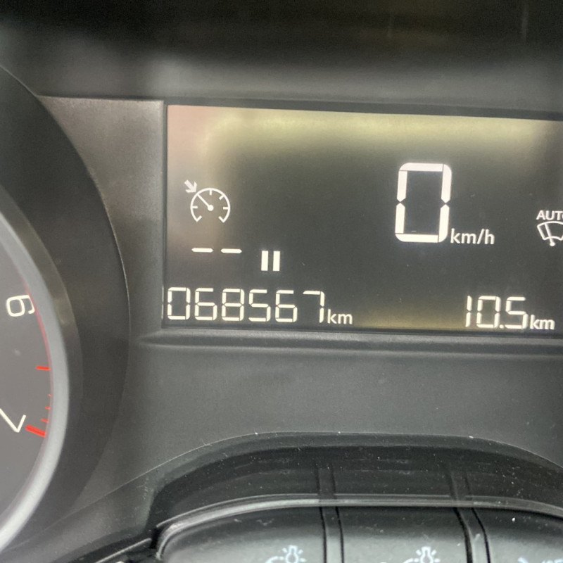 PEUGEOT 208 1 PHASE 2 1.2 VTI - 12V Photo n°11