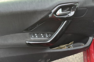 PEUGEOT 208 1 PHASE 2 1.2 VTI - 12V