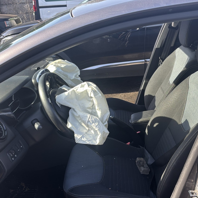 RENAULT CLIO 4 PHASE 1 1.5 DCI - 8V TURBO Photo n°15