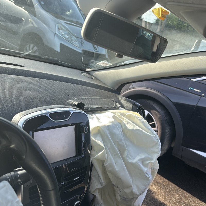 RENAULT CLIO 4 PHASE 1 1.5 DCI - 8V TURBO Photo n°23