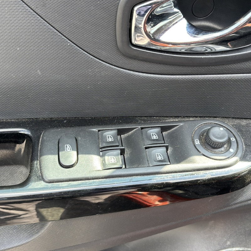 RENAULT CAPTUR 1 PHASE 1 1.5 DCI - 8V TURBO Photo n°24