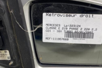 Retroviseur droit MERCEDES CLASSE E 210 Photo n°1