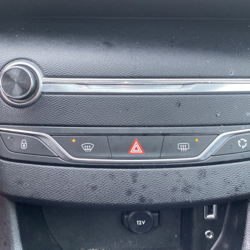 PEUGEOT 308 2 PHASE 1 1.6 BLUE HDI - 8V TURBO Photo n°8