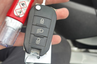 PEUGEOT 308 2 PHASE 1 1.6 BLUE HDI - 8V TURBO