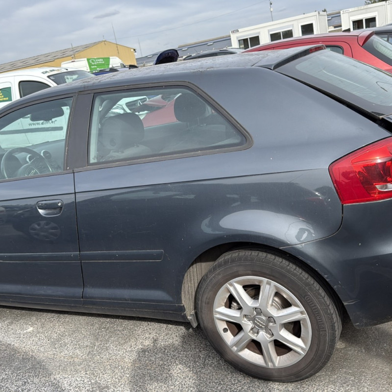 AUDI A3 2 PHASE 2 1.9 TDI - 8V TURBO Photo n°6