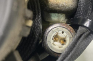 Pretensionneur de ceinture avant droit PEUGEOT 206