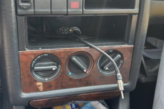 Retroviseur droit AUDI 80 3