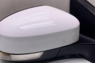 Retroviseur droit FORD FOCUS 3