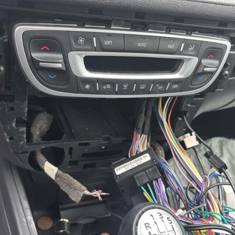 Reservoir essence RENAULT MEGANE 3 Photo n°17