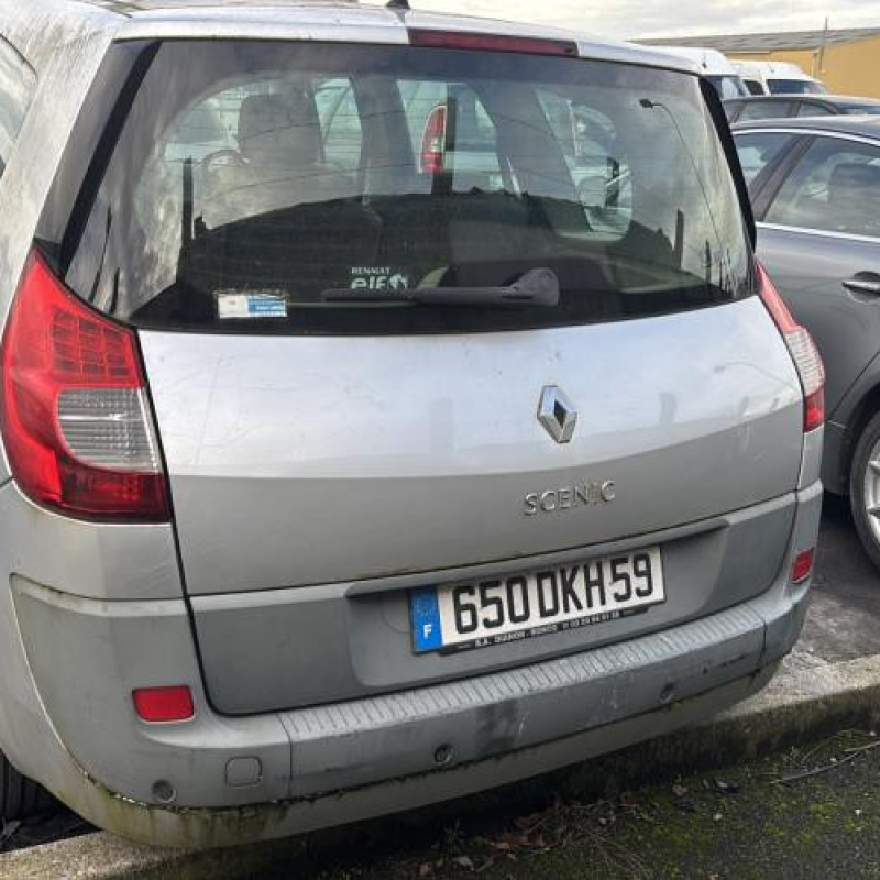 Reservoir essence RENAULT GRAND SCENIC 2 Photo n°5