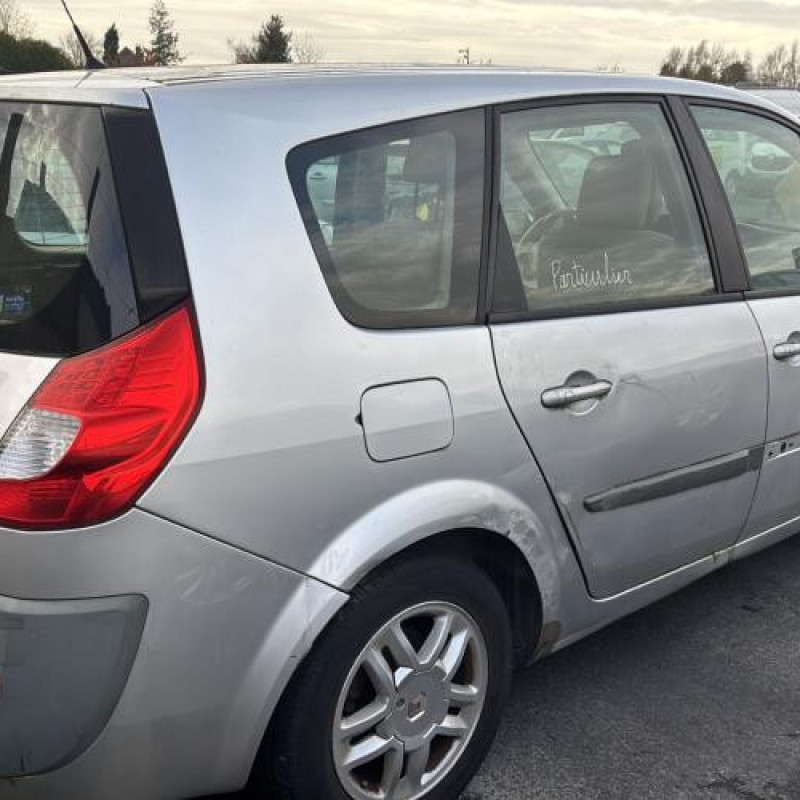 Reservoir essence RENAULT GRAND SCENIC 2 Photo n°7