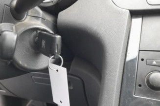 Pompe de direction PEUGEOT 5008 1