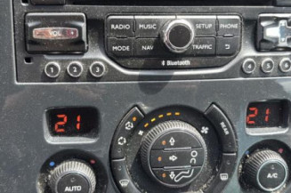 Pompe de direction PEUGEOT 5008 1