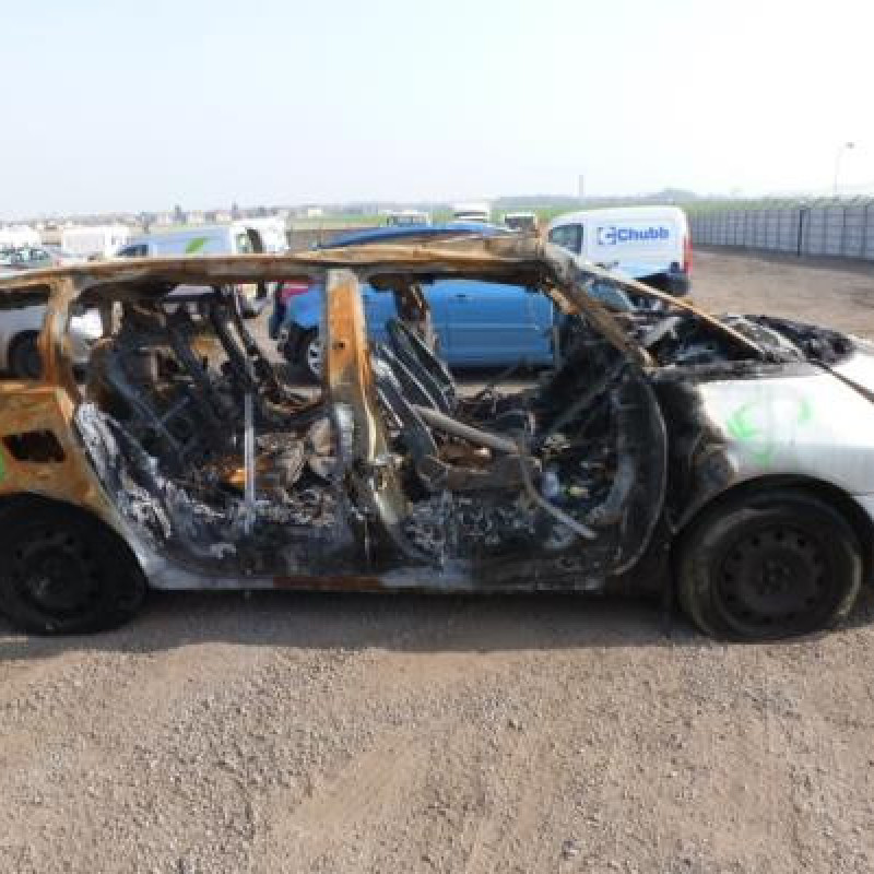 Compresseur clim RENAULT ESPACE 4 Photo n°1