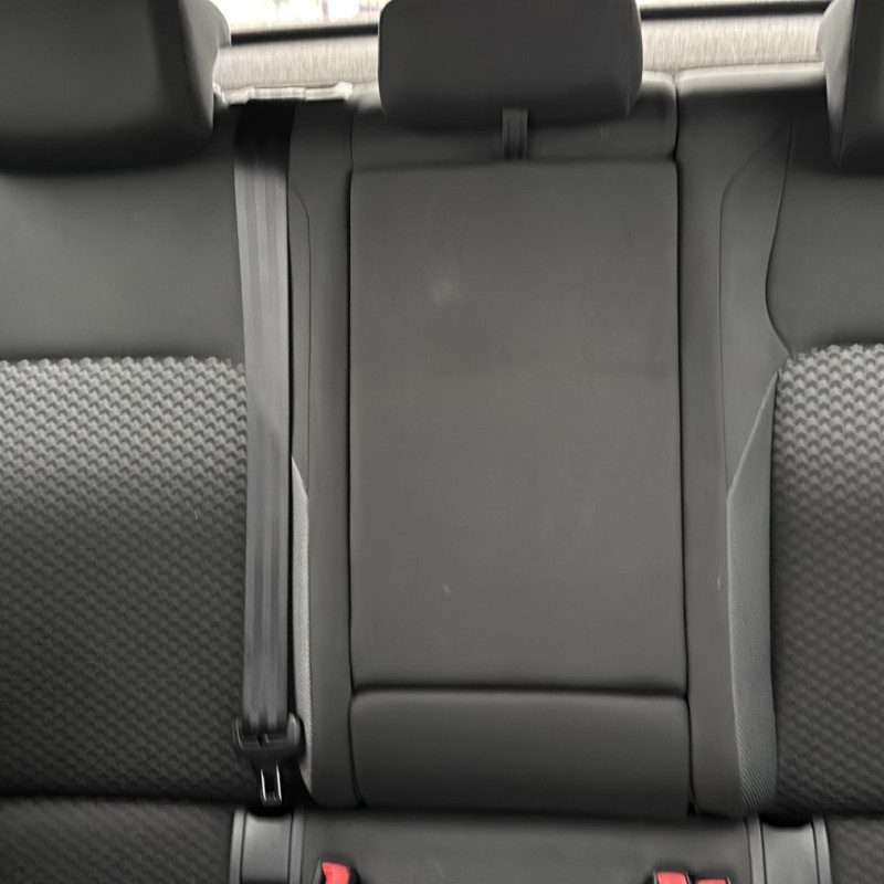 VOLKSWAGEN GOLF 8 PHASE 1 1.0 TSI - 12V TURBO Photo n°6