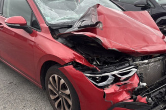 VOLKSWAGEN GOLF 8 PHASE 1 1.0 TSI - 12V TURBO