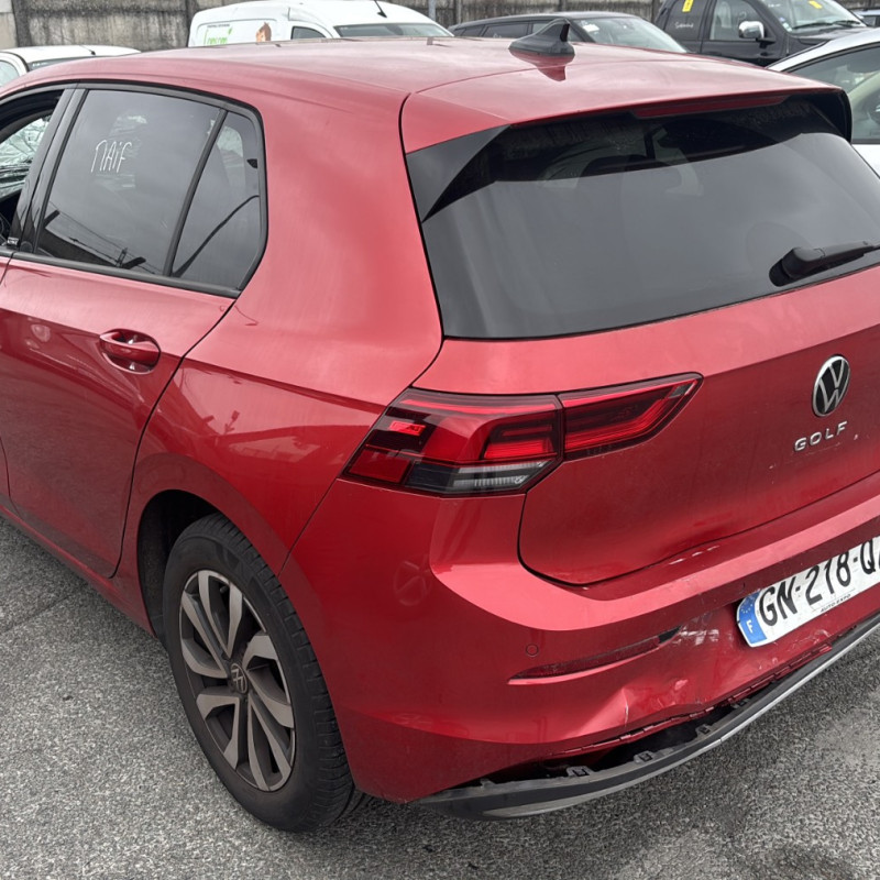 VOLKSWAGEN GOLF 8 PHASE 1 1.0 TSI - 12V TURBO Photo n°14